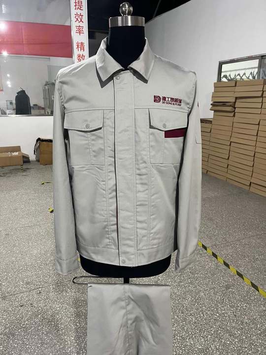 德工思普瑞機器人春季工作服